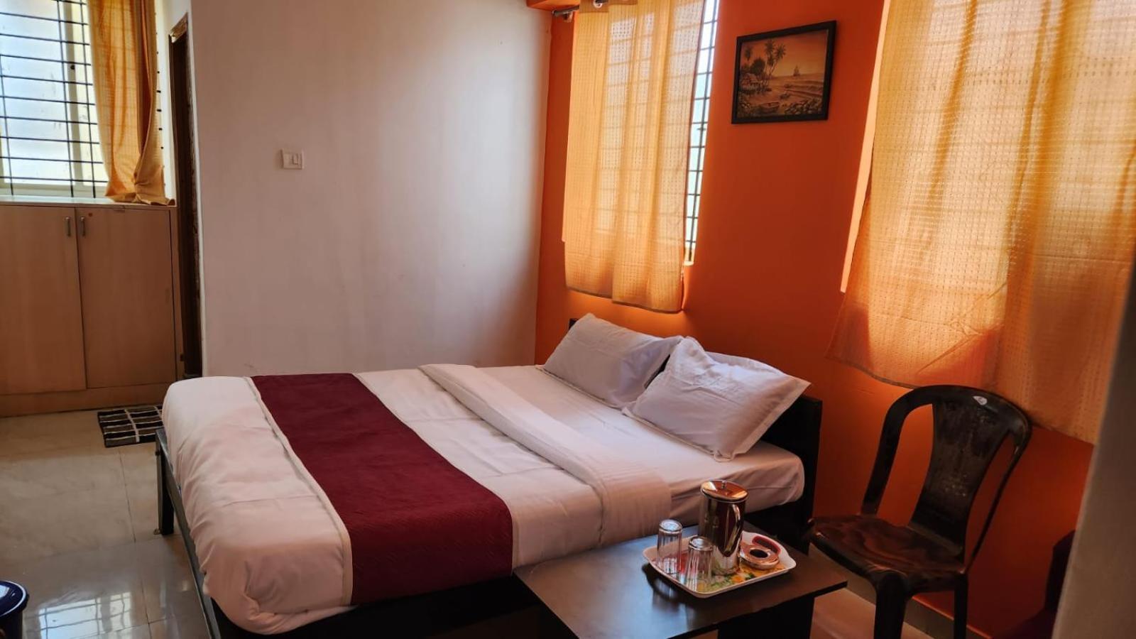 Hotel Varaha Residency Mysore Esterno foto